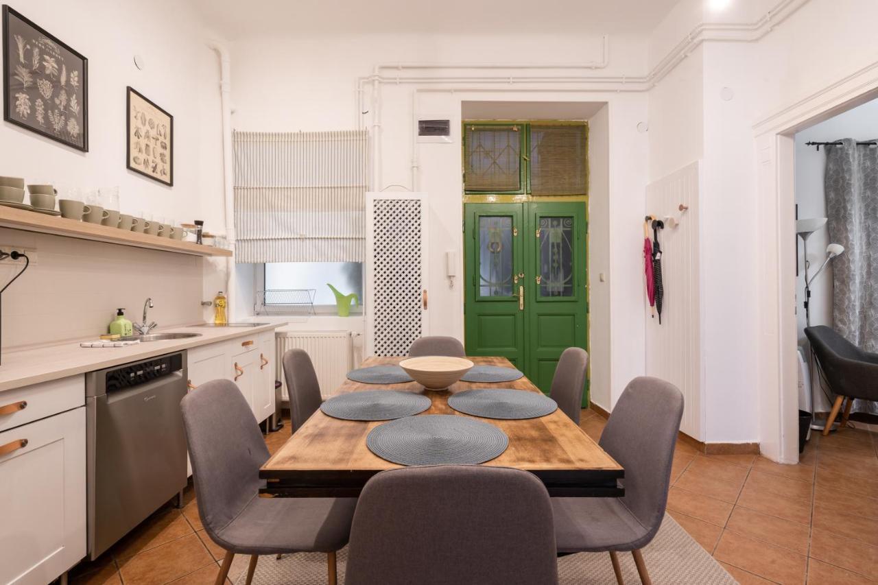 Gellert Mountain Apartment ブダペスト エクステリア 写真