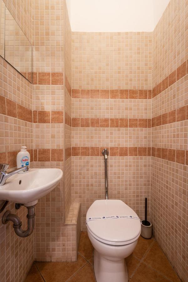 Gellert Mountain Apartment ブダペスト エクステリア 写真