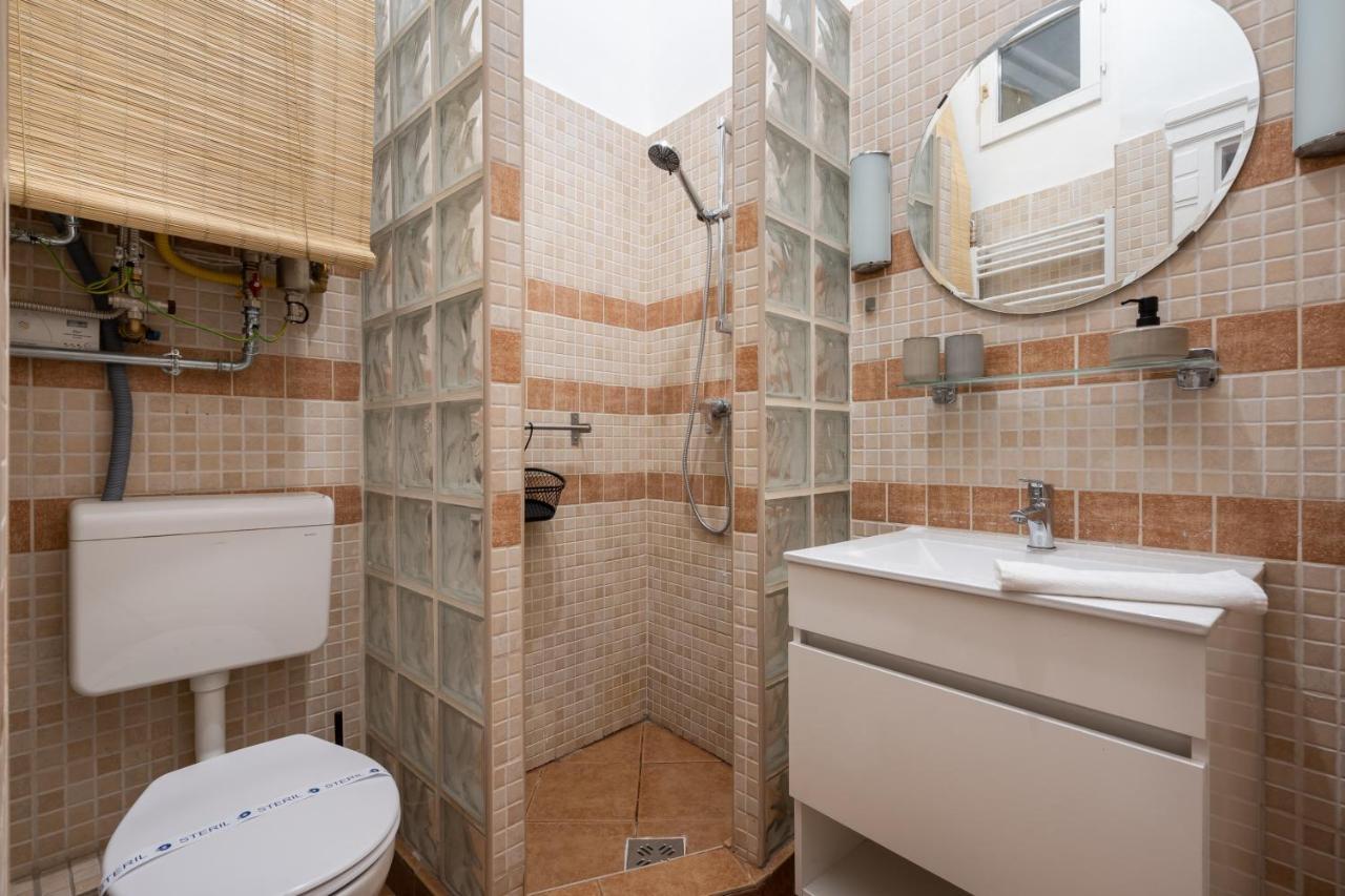 Gellert Mountain Apartment ブダペスト エクステリア 写真