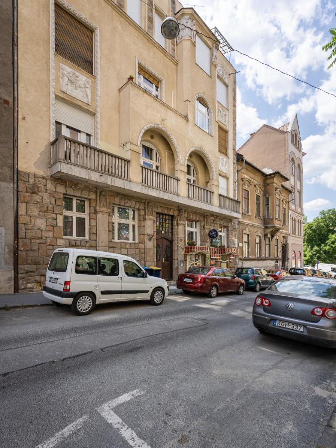 Gellert Mountain Apartment ブダペスト エクステリア 写真